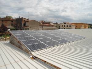 Impianto Fotovoltaico su Tetto Industriale a S. Lucia Uzzano (PT)